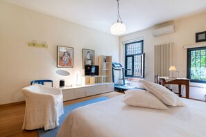 1 quarto, ferros/tábuas de passar roupa, berço de viagem, Wi-Fi