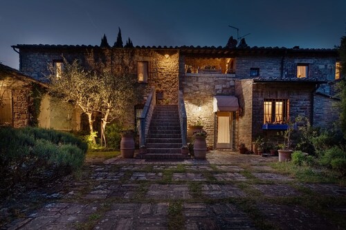 Charming and Cozy Cottage in Tuscany, visit Montepulciano, Pienza, Cortona, Siena