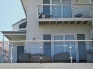 Front of property - Sunrise Shores (Caves Beach)