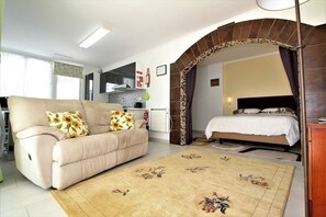 1 Schlafzimmer, Bügeleisen/Bügelbrett, kostenloses WLAN, Bettwäsche