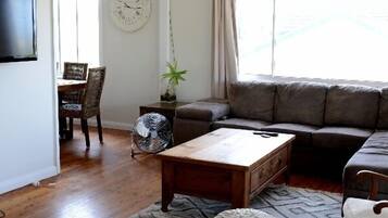 House, 3 Bedrooms | Living area | LCD TV