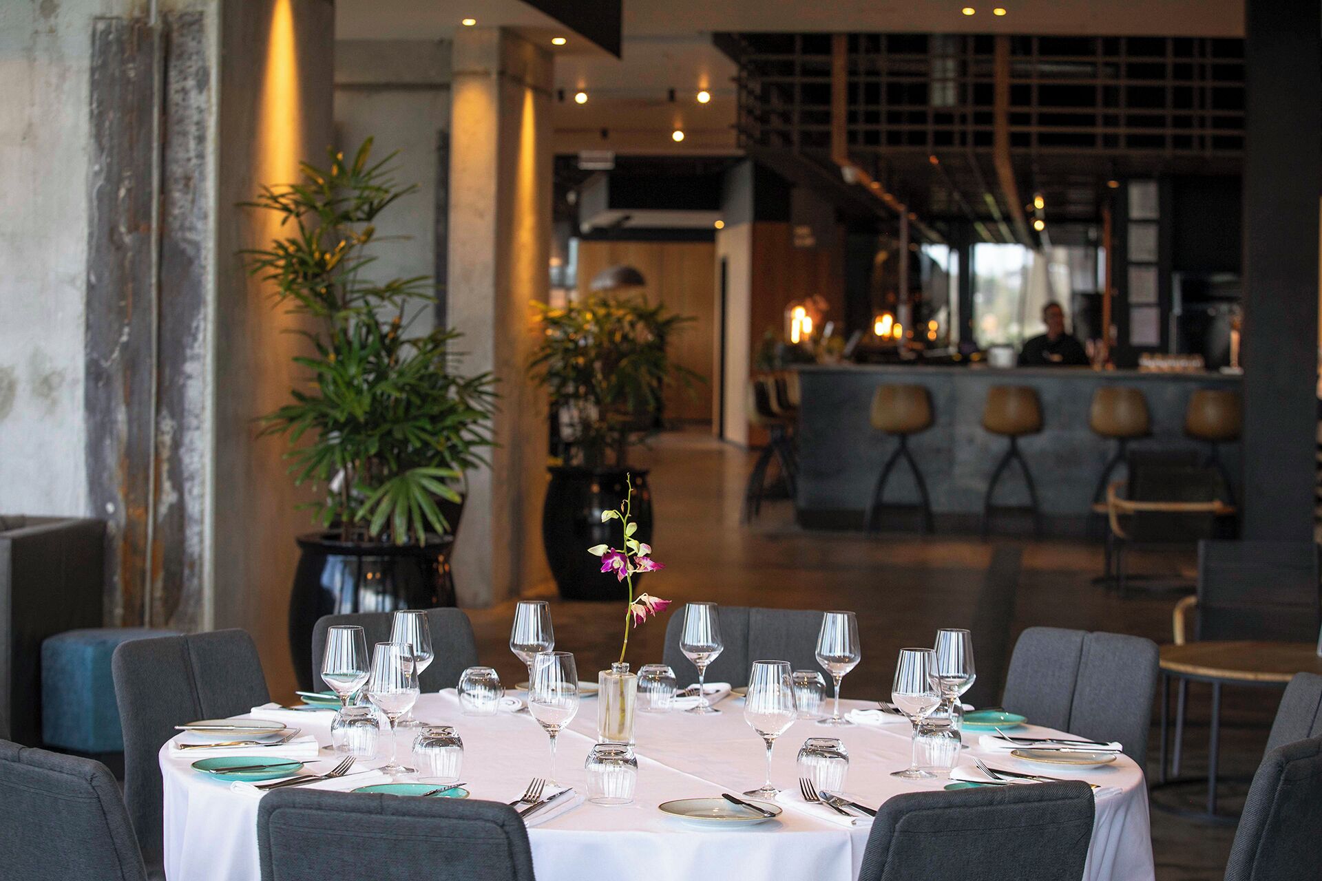 breakfast and dinner served