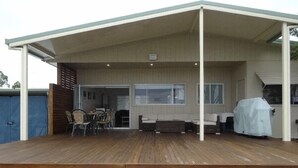 Terrace/patio - Lakefront Simplicity (Summerland Point)