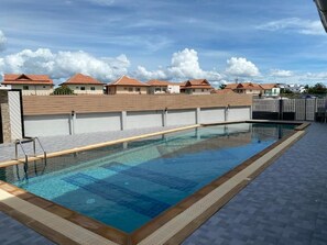 Pool - Orient House (Pattaya)