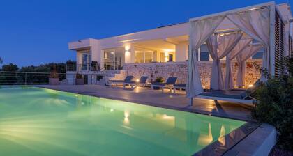 Belle villa avec vue imprenable sur la mer à 180 °