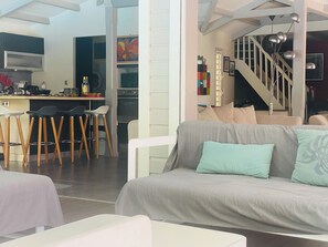 Interior - Cozy and modern charming villa 5 minutes walk from the beach (Le Gosier)
