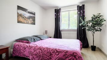 1 bedroom, iron/ironing board, WiFi, bed sheets