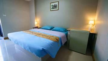 Standard Double Room | Desk, blackout curtains, free WiFi