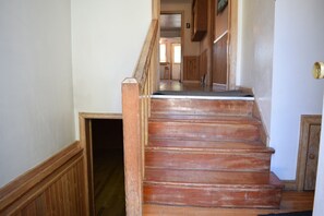 Interior - Furnished & Stocked like an Extended Stay Hotel - Family & Pet Friendly (Ashley)