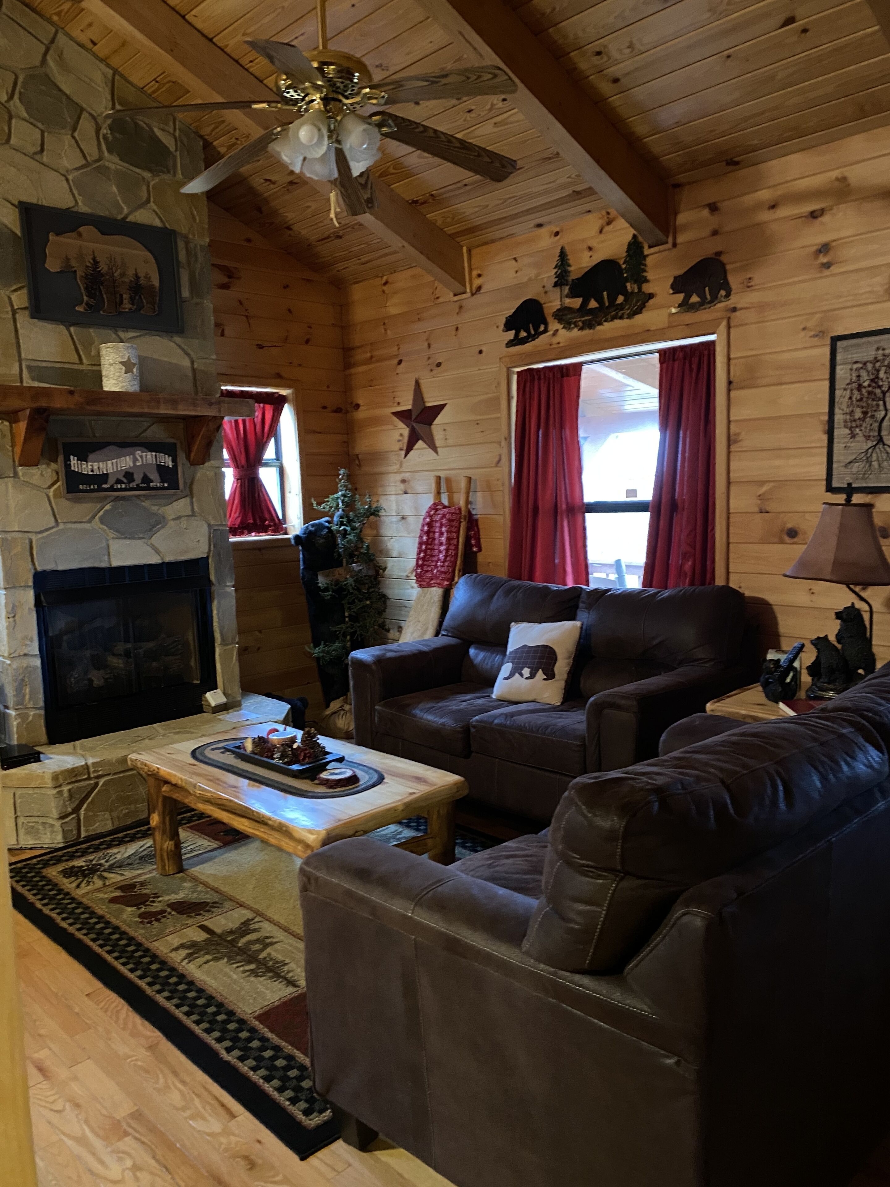 Simply Serene - Your Cozy Pet Friendly Mountain Retreat - Cosby, TN