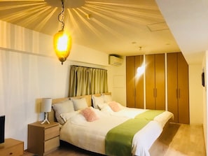 Studio Apartment  | Individually decorated, individually furnished, blackout drapes - Very Hotel Dotonbori (Osaka)