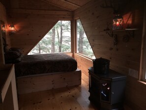 1 bedroom - Cabin Creek Hide-Away by Letchworth State Park, Waterfalls, Woods, Off Grid. (Dalton)