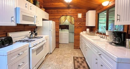** SOMMER ERHALTEN ??** - Hale Sweet Hale - Kommen Sie, wo HGTV gewesen ist - HOT TUB