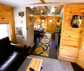 TV, fireplace, DVD player