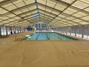 Piscine couverte, piscine extérieure