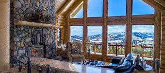 Log Home, Stunning Views, Smart Tech Galore & Hot Tub on 23 Acres