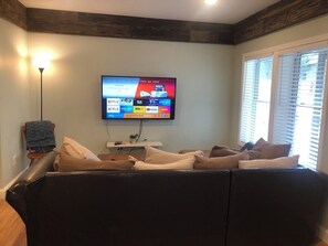 Flat-screen TV - 1st Class Rentals - 2 Bedroom All New Apartment  (Oneonta)