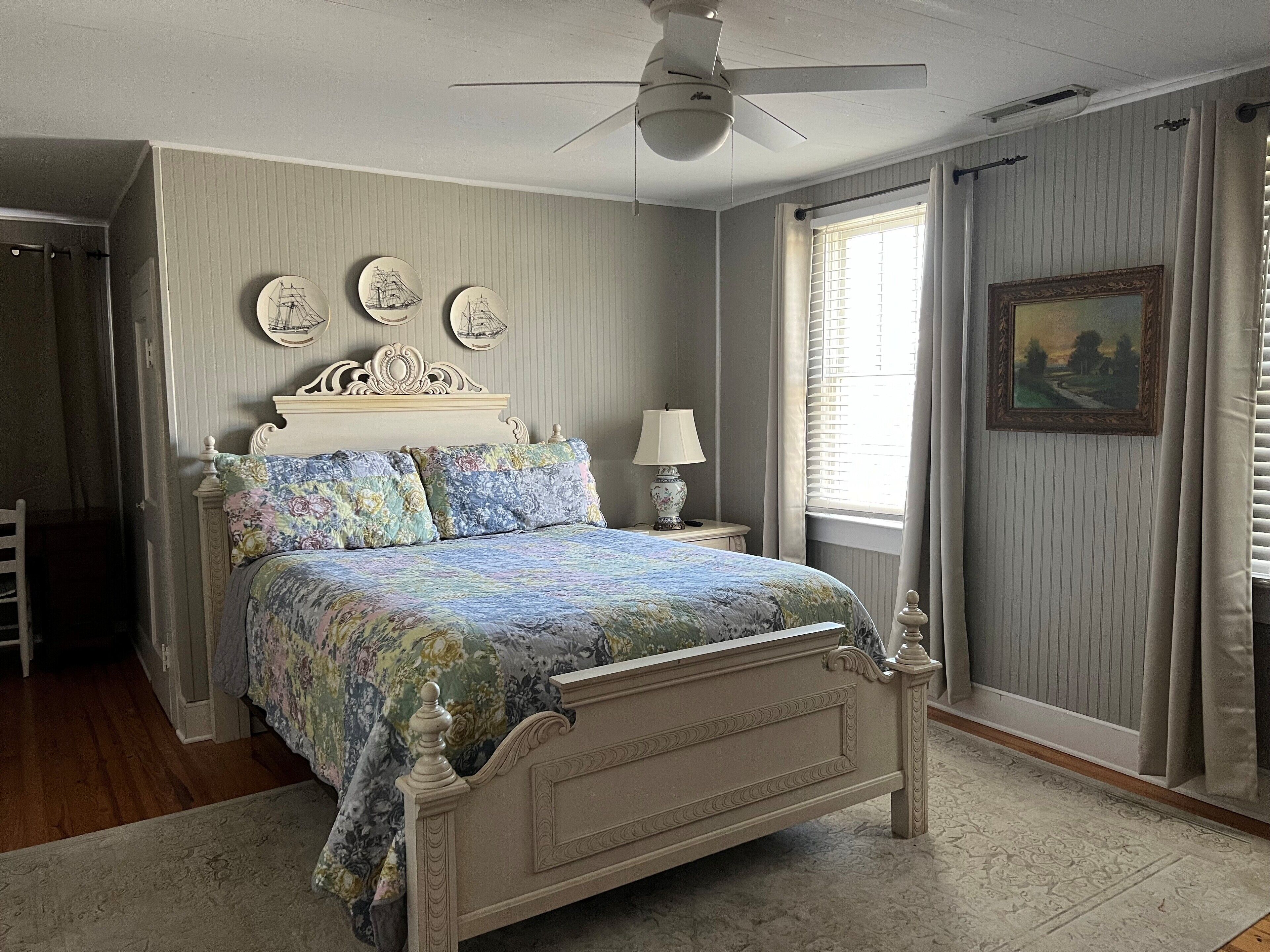 3 chambres, fer et planche à repasser, Wi-Fi gratuit, draps fournis