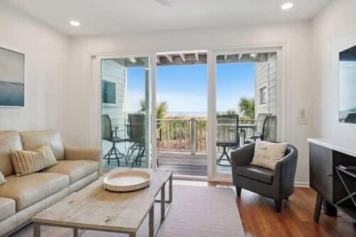 Oceanfront Oasis