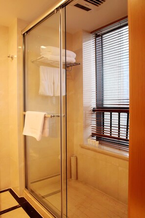Junior Suite | Bathroom | Free toiletries, hair dryer, slippers, towels - HIRIZON SERVICE RESIDENCE (Changzhou)