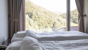 Garden Villa Deluxe (2 Pax Breakfast & Dinner / Facilities) Maximum 2 Pax | 1 bedroom, individually decorated, desk, bed sheets
