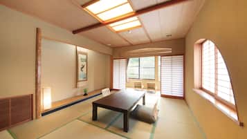 传统客房 (Japanese Style Superior) | 客房内保险箱、免费 WiFi、床单