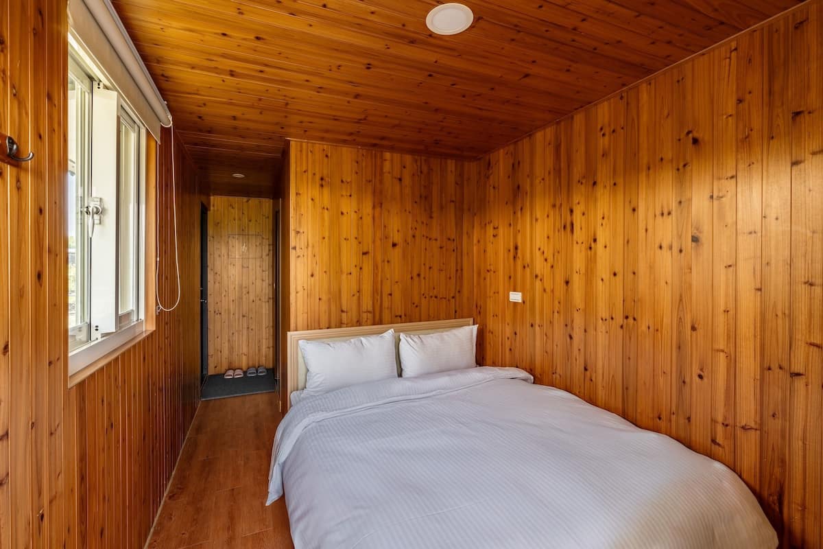 Signature Cabin
