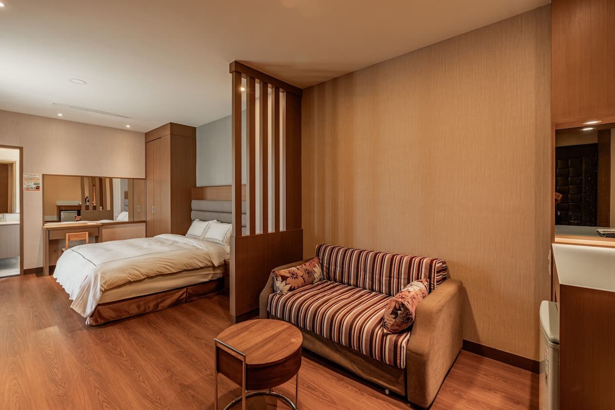 Double Room with View C