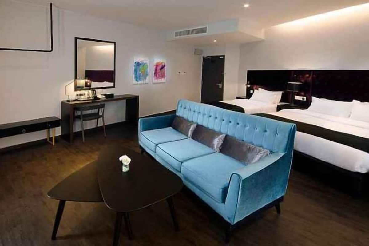 Desk, soundproofing, iron/ironing board, free WiFi