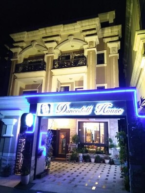 Front of property – evening/night