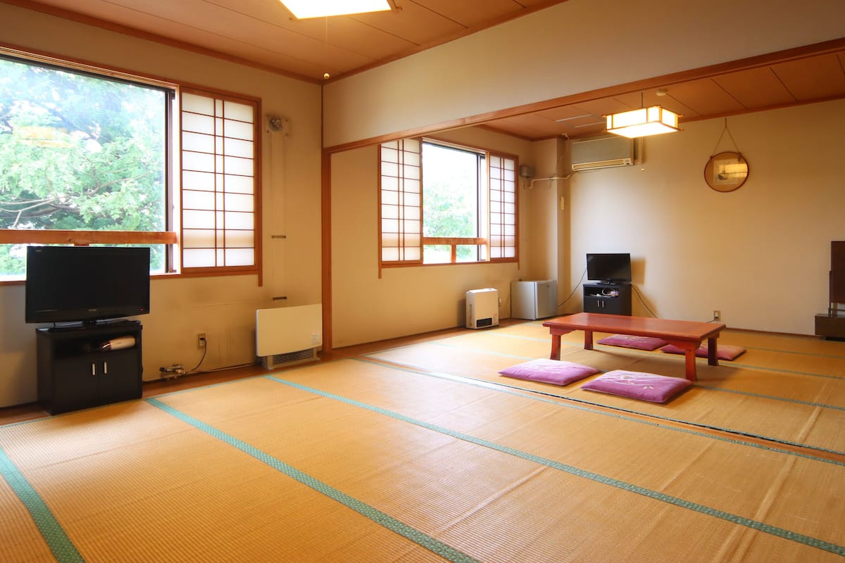Japanese Style Room, Shared Bathroom (Tatami 16) | Free WiFi
