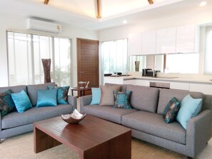 ヴィラ プライベートプール | リビング エリア | 薄型テレビ、DVD プレーヤー