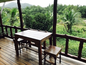 Superior Bungalow with Garden View | Balcony