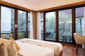 Two Bedroom Villa Private Pool | Premium bedding, minibar, in-room safe, desk