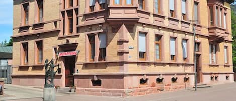 Façade de lâhĂ©bergement