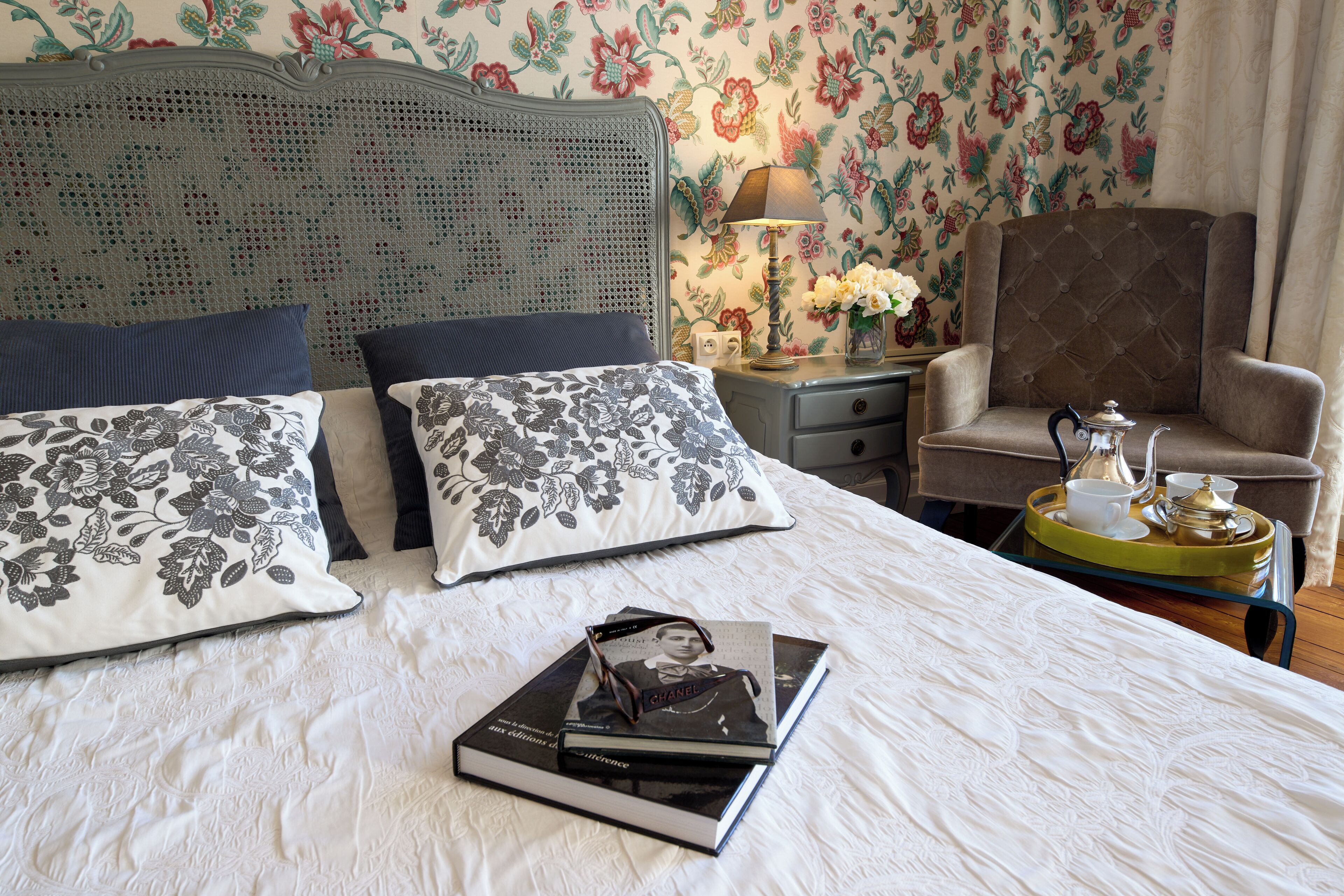 family room | 1 bedroom, premium bedding, in-room safe, individually decorated