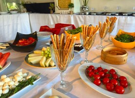 Der serveres morgenmad, frokost og aftensmad