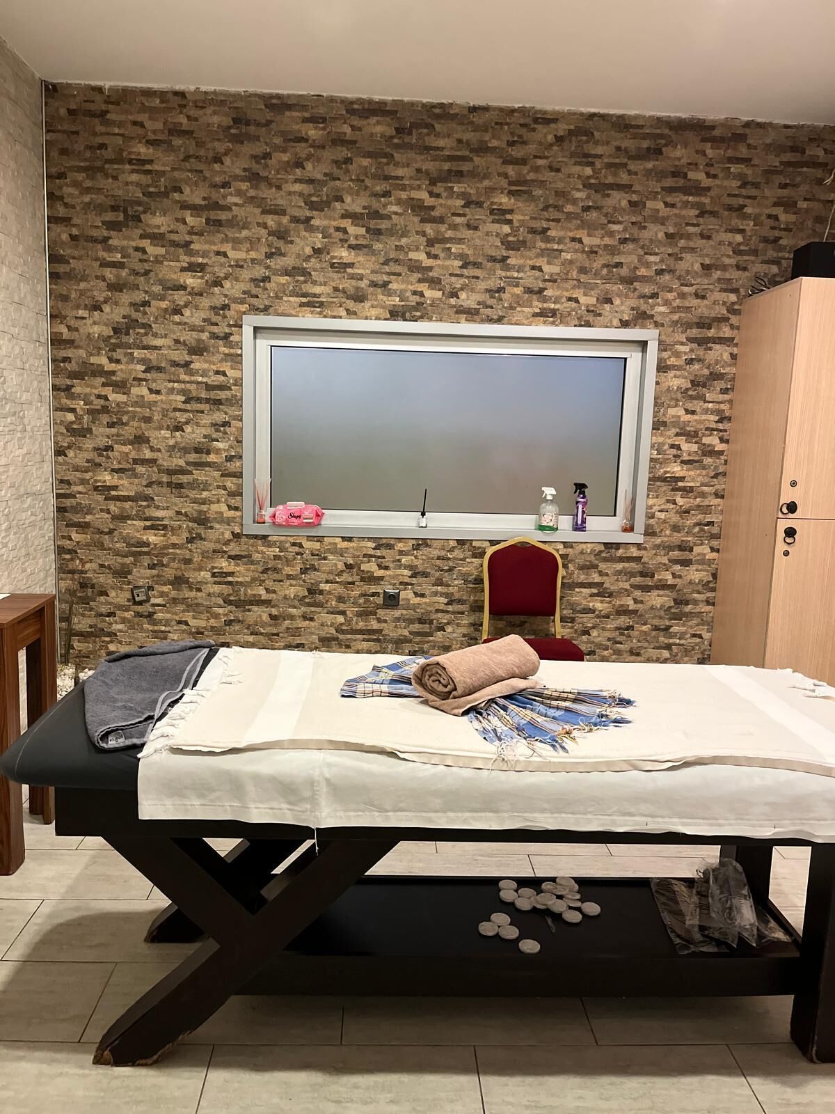 Sauna, steam room, Turkish bath, massage/treatment rooms