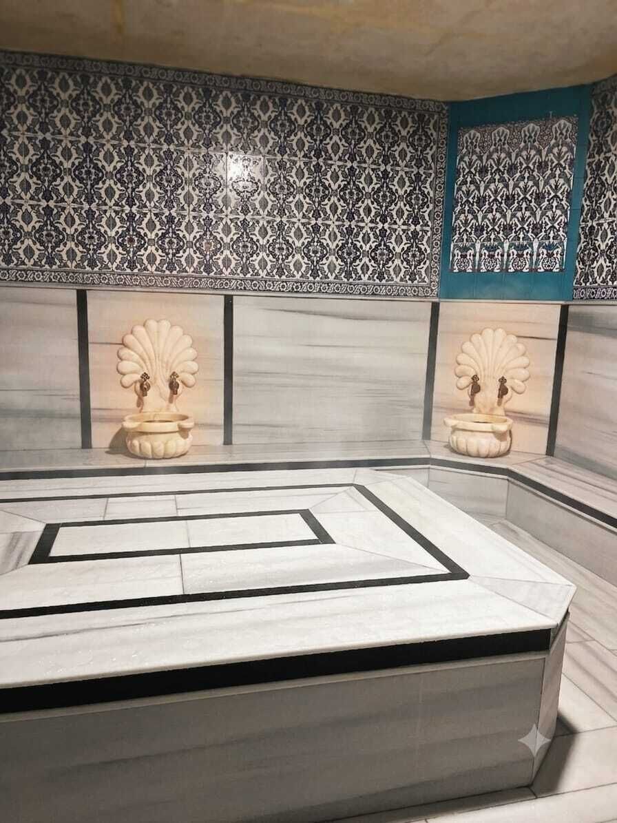 Badstue, dampbad, tyrkisk bad/hamam og massasje-/behandlingsrom