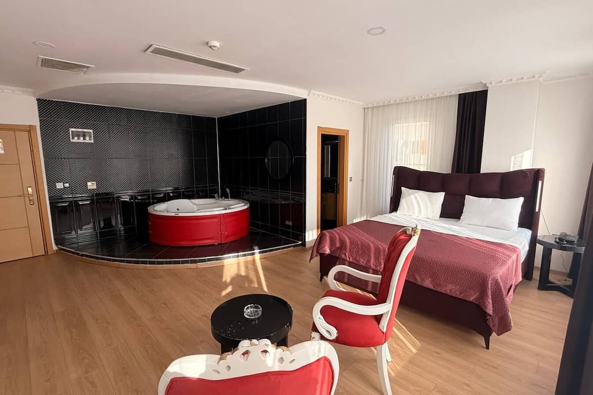 Honeymoon Double Room | Premium bedding, minibar, desk, iron/ironing board (on request)