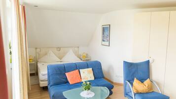 Apartamento (1-2 adults) | Ropa de cama de alta calidad y edredones de plumas