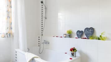 Apartment (1-2 Erwachsene) | Badezimmer | Haartrockner, Handtücher