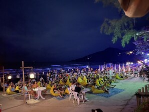 Breakfast, lunch, dinner and brunch served - Haadrin Resort (Ko Pha-ngan)