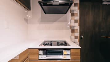 Fridge, microwave