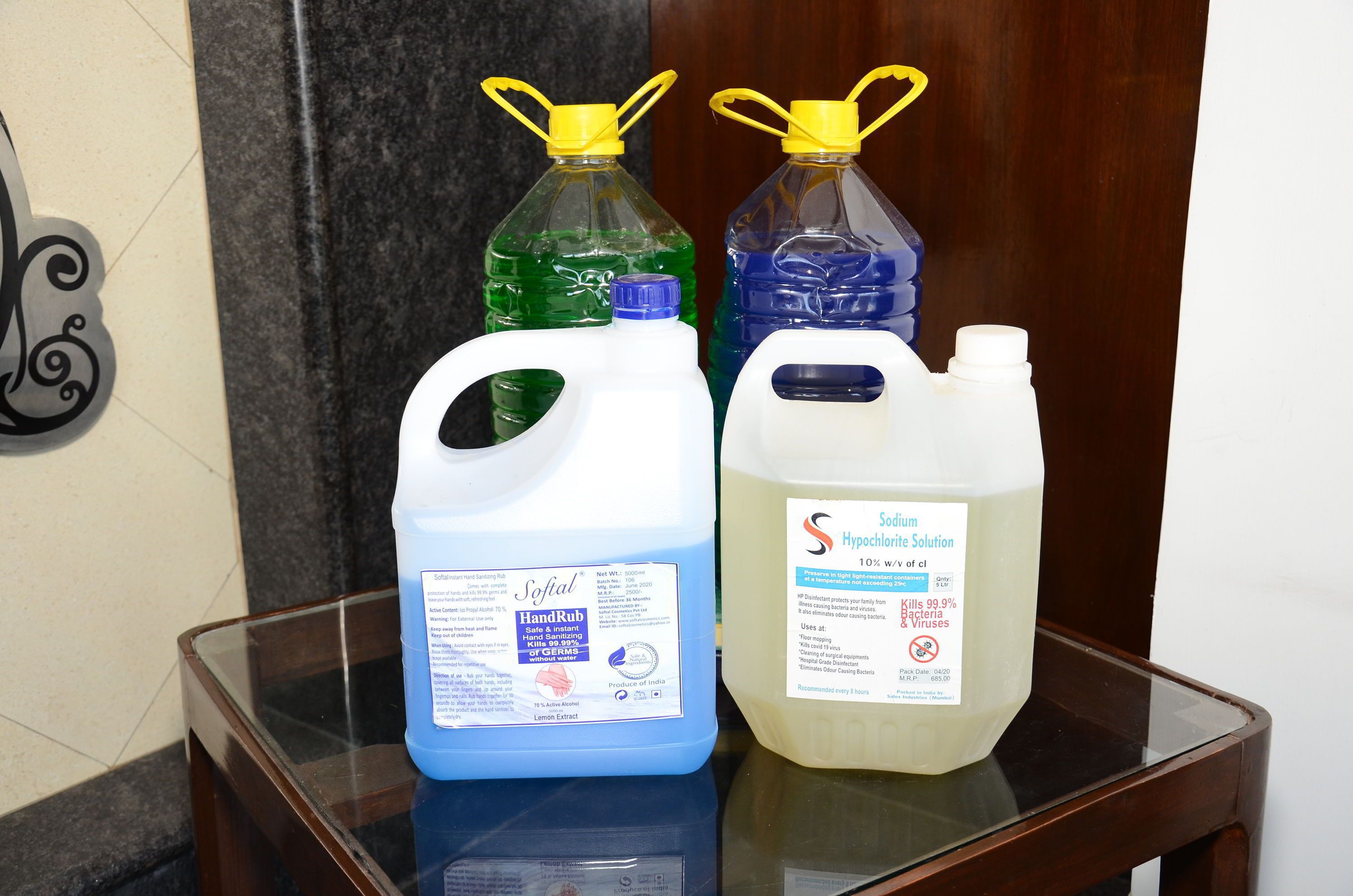 shower, free toiletries, slippers, towels