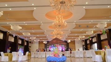 Banquet hall