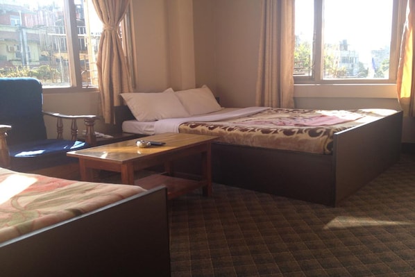 Coffres-forts dans les chambres, bureau, Wi-Fi gratuit