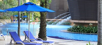 Queens Service Suite at Times Square