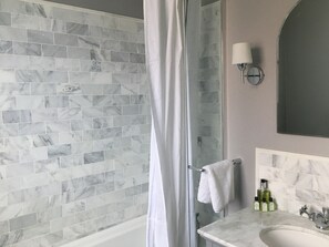 Classic Suite, 1 Double Bed with Sofa bed | Bathroom shower