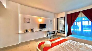 Familieværelse | Skrivebord, strygejern/strygebræt, gratis Wi-Fi, sengetøj